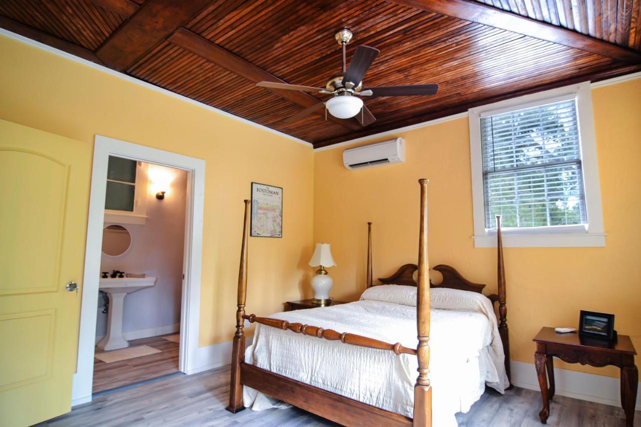 Blue Sky Manor Hotel Interlachen Luaran gambar
