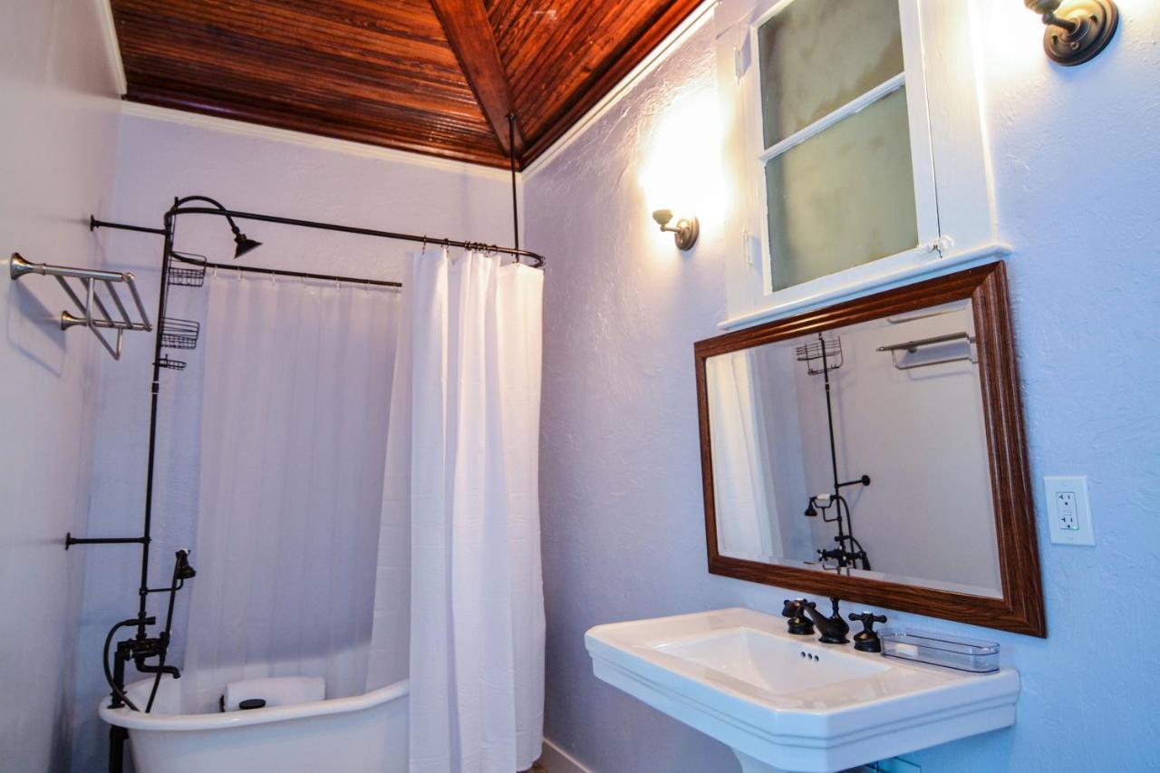Blue Sky Manor Hotel Interlachen Luaran gambar